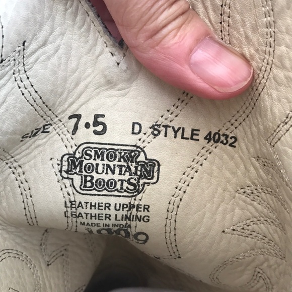 Smoky mountain black leather in great condition - Picture 7 of 8